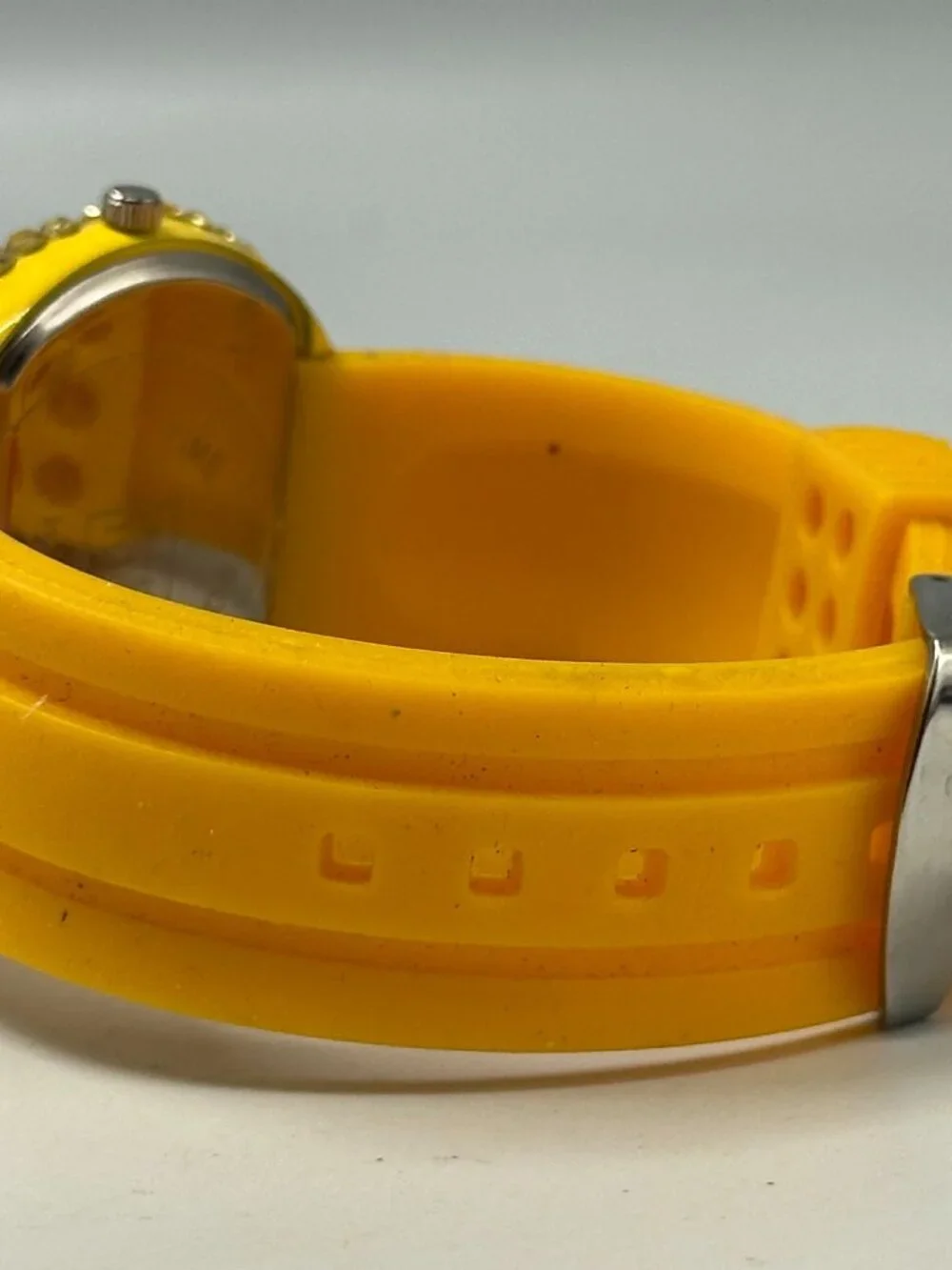 Time Square Watch Womens Yellow Rhinestone Case Silicone Band New Battery 9.5